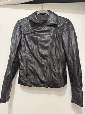 Danier Black Quilted Shoulder Leather Biker Jacket